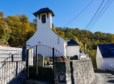Eglise de la Toussaint à Justous