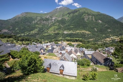 Le village de Sazos