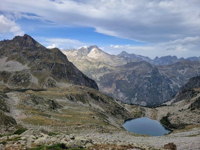Massif du Balaïtous et lac Nère en contrebas