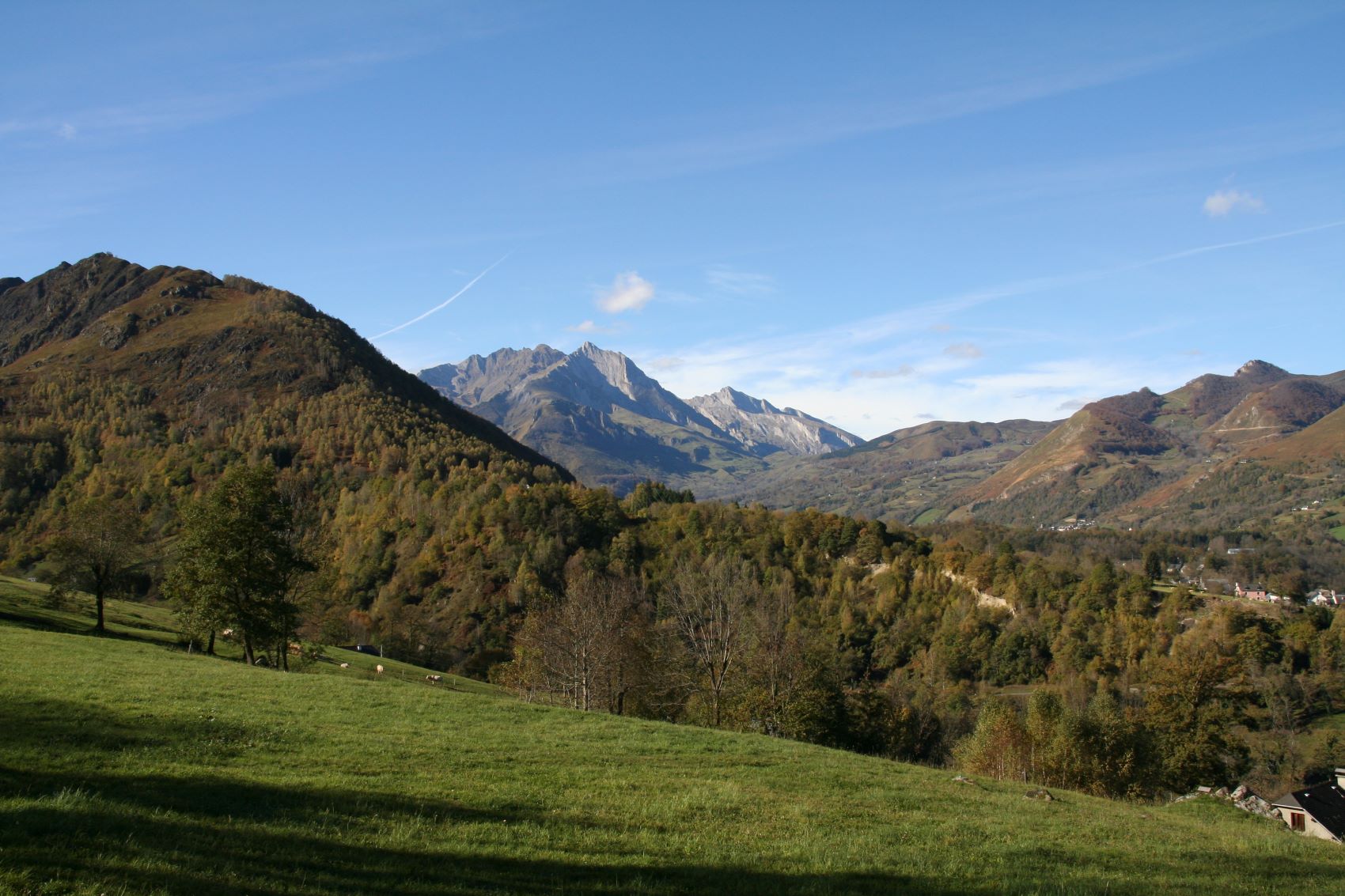 Entre Sireix et Estaing