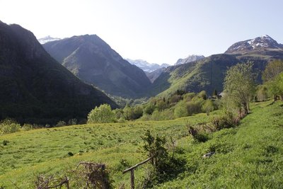 Vue sur la vallée depuis Ayruès