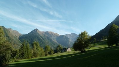 Grange sous le col des Bordères